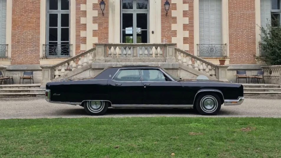 Lincoln Continental (profil)